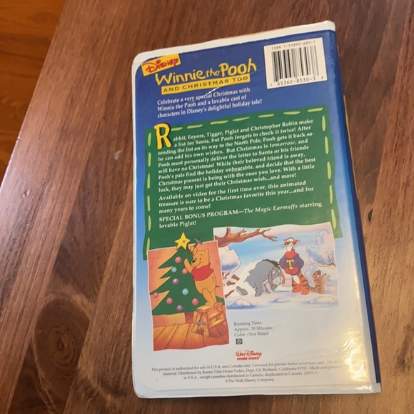 Disney Winnie the Pooh and Christmas too VHS - Picture 2 of 3